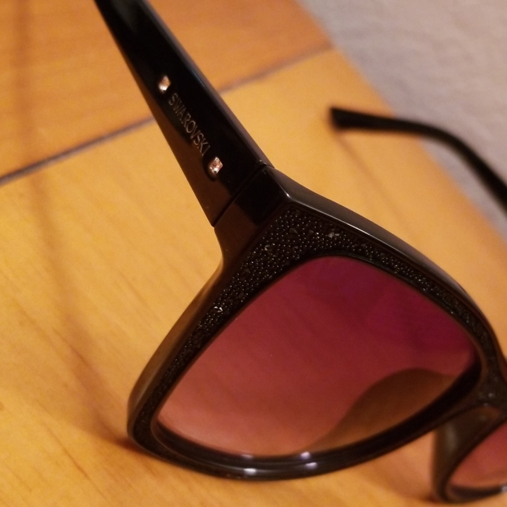 Swarovski Farrel womens sunglasses